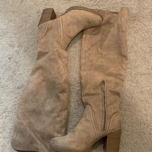Tan Zip Up Boots